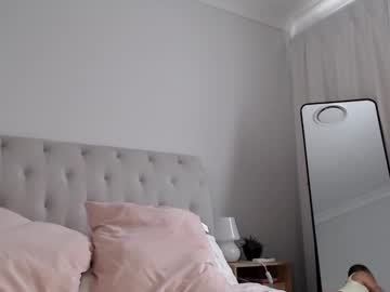 webcam girl parisbabyxox live cam image #11098239