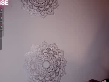 webcam girl careful_i_bite live cam image #10121810