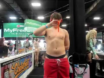 webcam man thejohnnystone live cam image #3967146