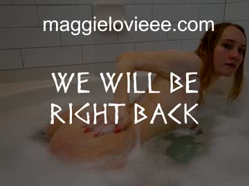 webcam girl maggielovieee live cam image #2121541