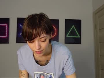 webcam girl agelina_summer live cam image #6407752
