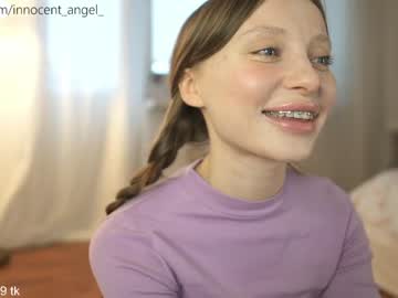 webcam girl pureangeldolores live cam image #4611788
