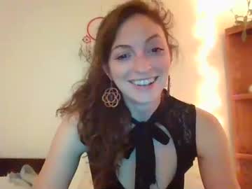webcam girl redwoodkitty live cam image #4438517