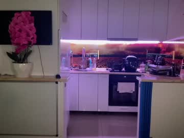 webcam girl kiradivine live cam image #8137974