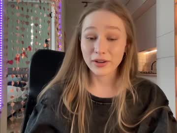 webcam girl whoisalisa live cam image #12613845