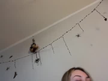webcam girl xkummx live cam image #7741193