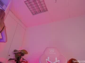 webcam girl mynameisnikki live cam image #7024375