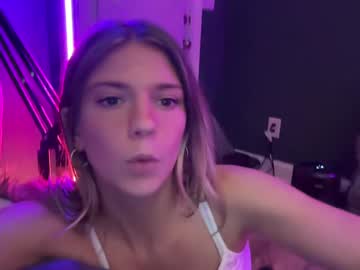 webcam girl oliviahansleyy live cam image #10855730
