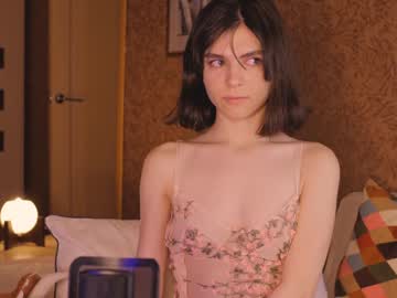 webcam girl meadowthayer live cam image #1582660