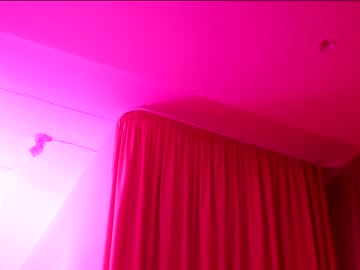 webcam girl aveksmr live cam image #7682214