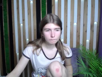 webcam girl annie_lil live cam image #95748