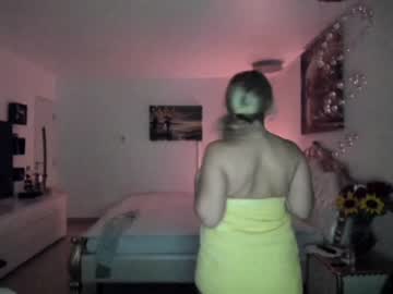 webcam girl kiradivine live cam image #1764196