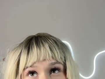 webcam girl innocent_hanna live cam image #12391154