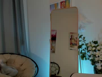 webcam girl yohji_yamamotoo live cam image #4670325