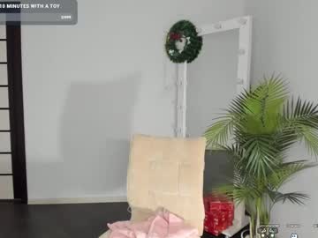 webcam girl phoebepaw live cam image #11550966