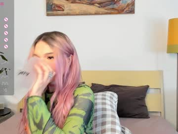 webcam girl elfy_haze live cam image #9918592