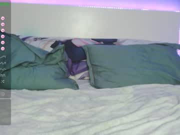 webcam girl le_chan live cam image #3820431