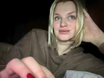 webcam girl foxfrromearth live cam image #12478712