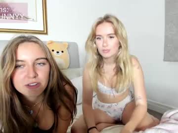 webcam girl clairebabyy1 live cam image #9193130