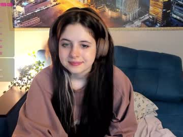 webcam girl nessa_more live cam image #4571008
