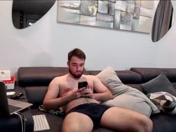 webcam man chrissford live cam image #5225427