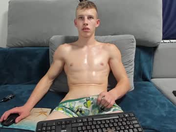 webcam man max_serov live cam image #4004977