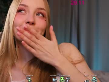 webcam girl lissa_meooow live cam image #11172532