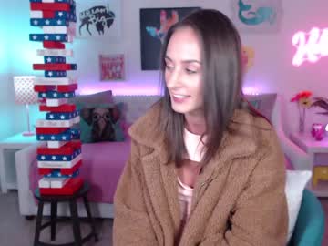 webcam girl holihurricane live cam image #9024290