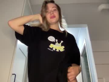 webcam girl angel_from_sky live cam image #6403038