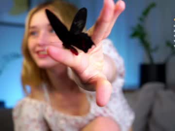webcam girl taitehambelton live cam image #10762414