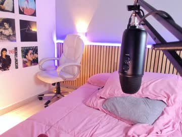 webcam girl little_effy18 live cam image #8419631