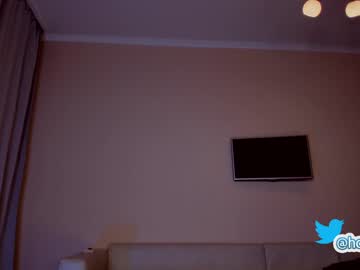 webcam girl hollyextra live cam image #4345720