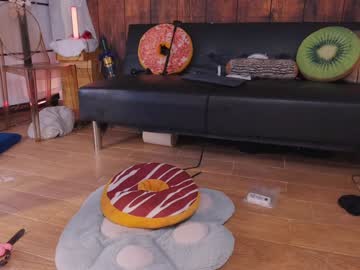 webcam girl mollyflwers live cam image #12080820