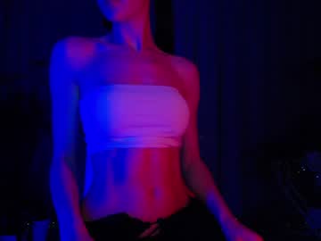 webcam girl katrin_sweeft live cam image #3200799