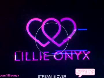 webcam girl lillieonyx live cam image #1796586