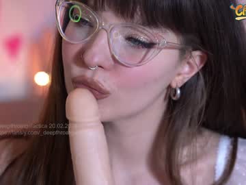 webcam girl _deepthroatgalactica live cam image #8588618