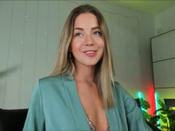 webcam girl emmi_rosee live cam image #7647748