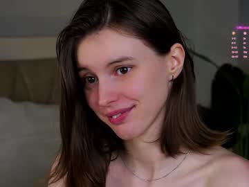 webcam girl aislyfarran live cam image #11144207