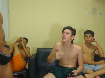 webcam man bunchbabyboys live cam image #2833015