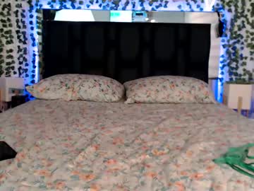 webcam tranny hornyxnicole live cam image #42347