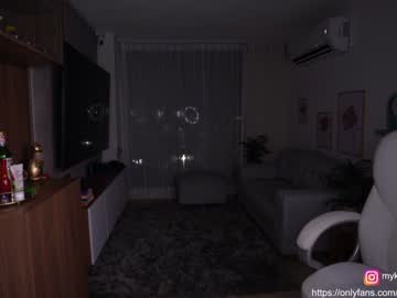 webcam girl mykinkybunny live cam image #3039925