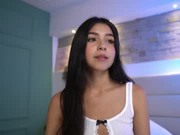 webcam girl ashley_jones9 live cam image #12390141