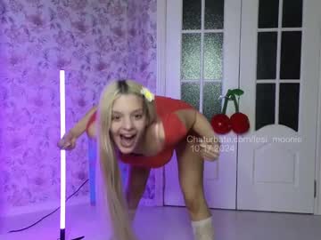 webcam girl lesi_moonie live cam image #10794670