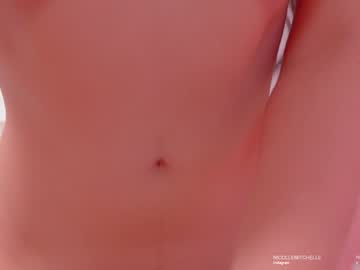 webcam girl nicolle_mitchelle live cam image #11425090