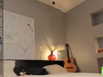 webcam girl margarethowell live cam image #11031551