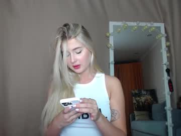 webcam girl cute18cute live cam image #2945555