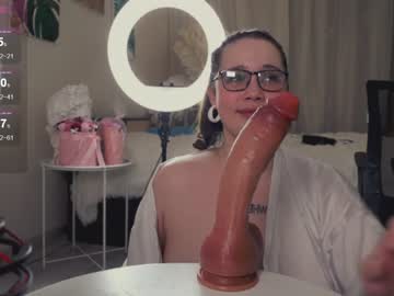 webcam girl chery_lady22 live cam image #8856639