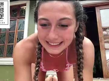 webcam girl honeybelle8 live cam image #12800267