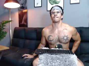 webcam man bless_my_neighbor live cam image #1939560