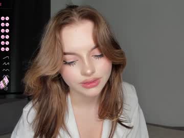 webcam girl cute_caprice live cam image #8265035